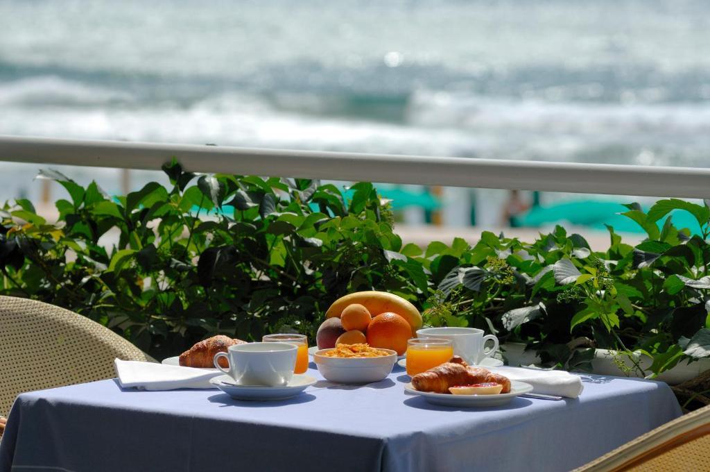 Hotel Beau Sejour Alassio Buitenkant foto